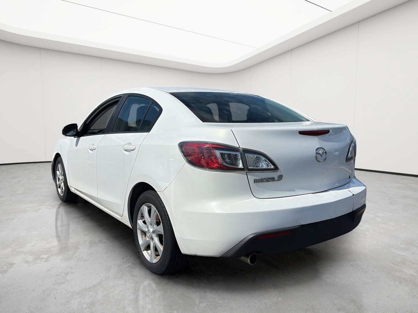 Used 2011 MAZDA MAZDA3 i Touring FWD image 9
