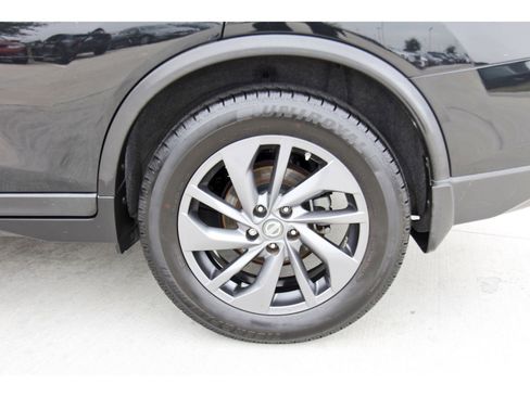 Used 2016 Nissan Rogue SL w/ SL Premium Package image 33