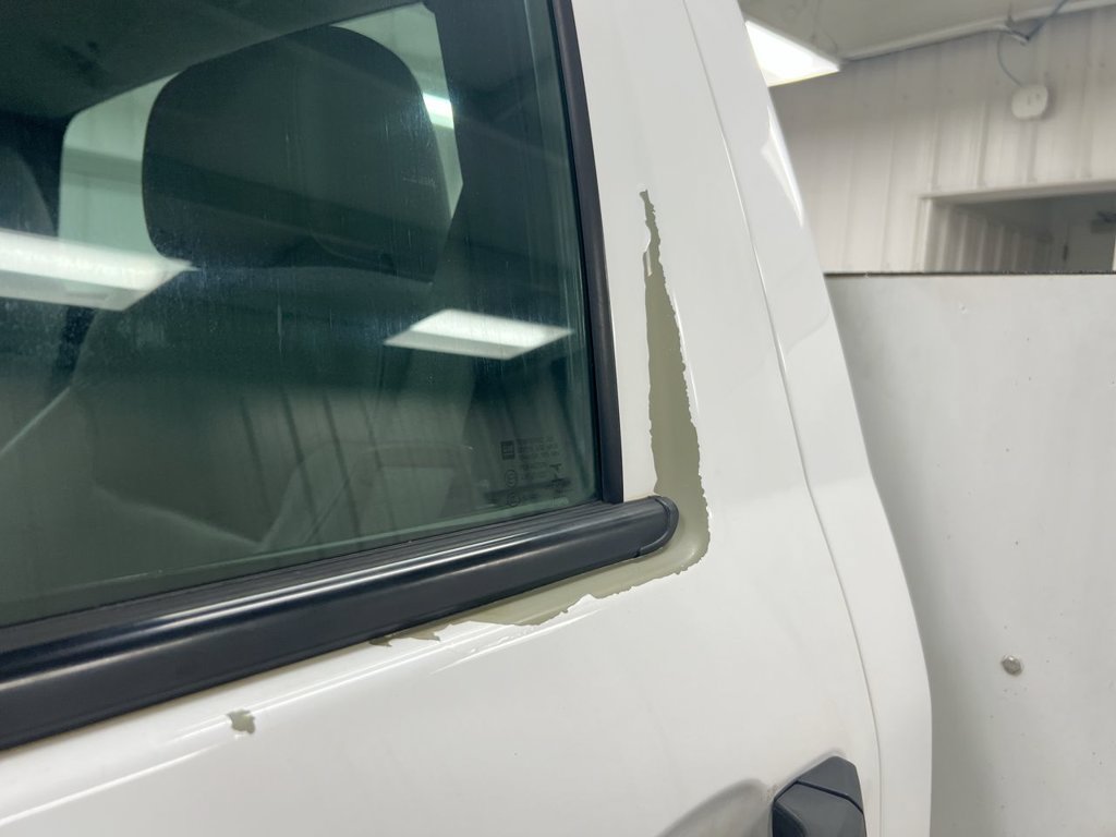 Used 2015 Chevrolet Silverado 3500 W/T RWD image 27