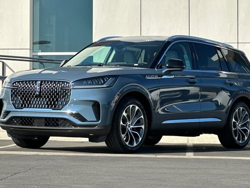 New 2025 Lincoln Aviator Premiere w/ Equipment Group 101A image 7