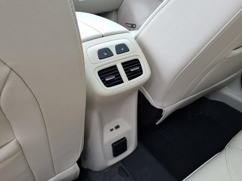 Used 2021 Buick Envision Avenir w/ Technology Package II FWD image 19