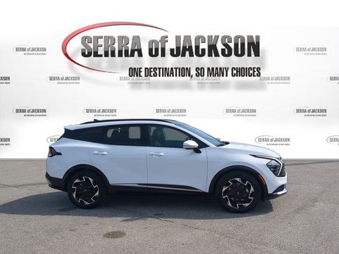 Certified 2025 Kia Sportage SX image 9