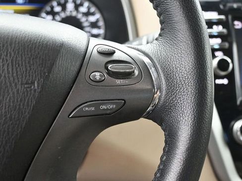 Used 2020 Nissan Murano SV image 33