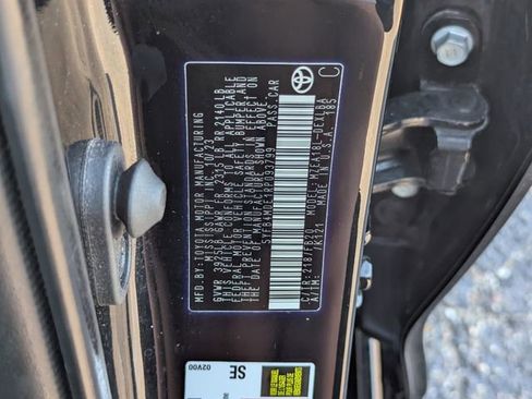Used 2024 Toyota Corolla LE FWD image 32
