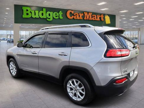 Used 2015 Jeep Cherokee Latitude w/ Cold Weather Group AWD/4WD image 5