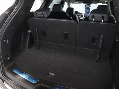 Used 2023 Buick Enclave Essence w/ Experience Buick Package image 17