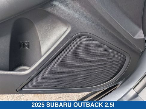 Certified 2025 Subaru Outback AWD/4WD image 14