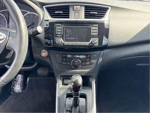 Used 2018 Nissan Sentra SV FWD image 19