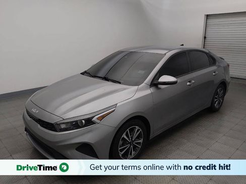Used 2024 Kia Forte LXS w/ LXS Technology Package FWD image 1