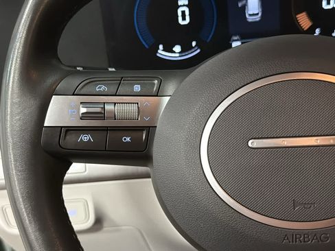 Used 2024 Hyundai Kona SEL FWD image 12