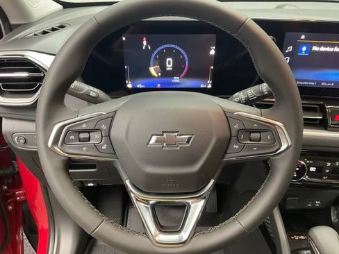New 2026 Chevrolet TrailBlazer LT w/ Convenience Package FWD image 14