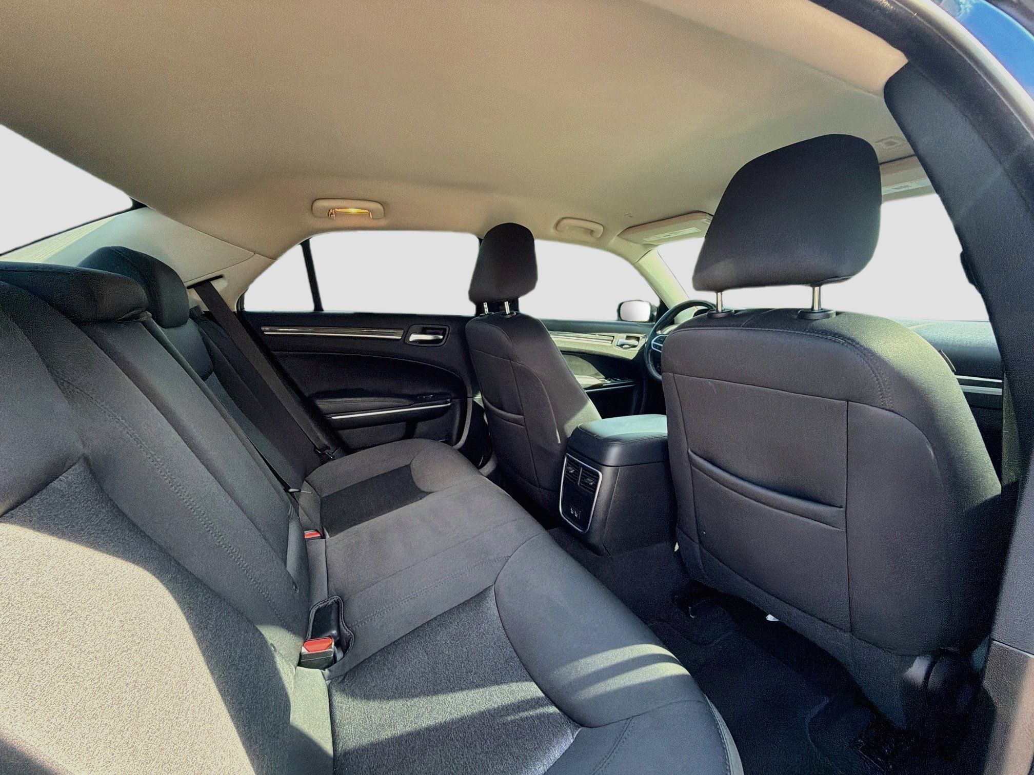 Used 2022 Chrysler 300 Touring w/ Sport Appearance Package RWD image 25