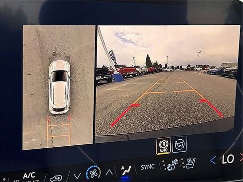 New 2026 Chevrolet Equinox EV LT image 19