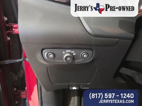 Used 2021 Buick Encore GX Select w/ Sport Touring Package FWD image 13