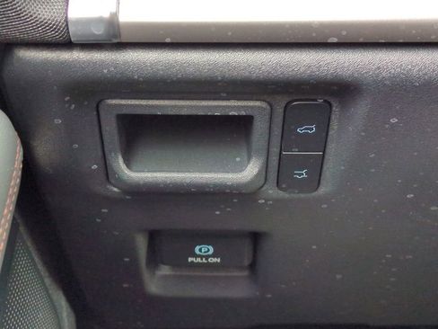 New 2025 Ford Expedition Active image 28