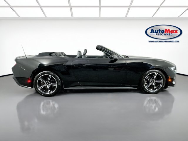 Used 2024 Ford Mustang Premium RWD image 9