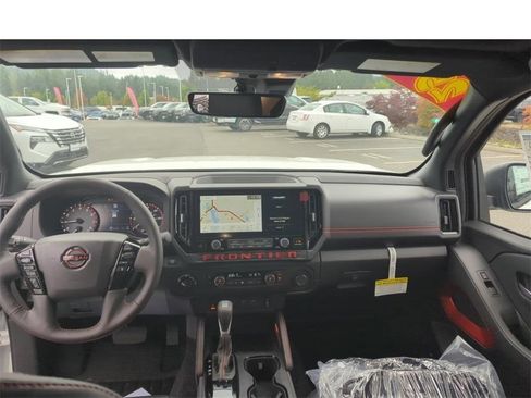 New 2025 Nissan Frontier PRO-4X w/ Pro Premium Package image 19