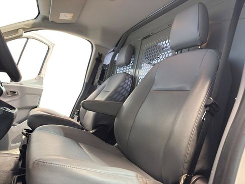 Used 2019 Ford Transit 250 148 Low Roof RWD image 14