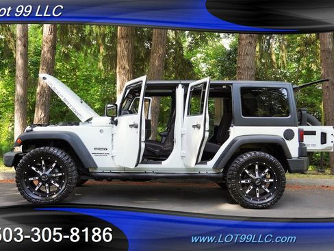 Used 2015 Jeep Wrangler Unlimited Sport w/ Quick Order Package 24S AWD/4WD image 31