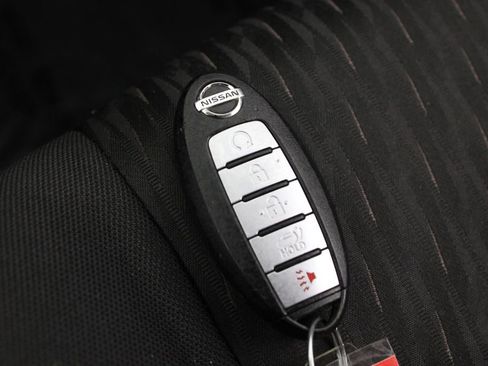 Certified 2020 Nissan Rogue SV w/ Premium Package image 30