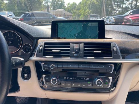 Used 2016 BMW 328i xDrive Sedan w/ Technology Package AWD/4WD image 14