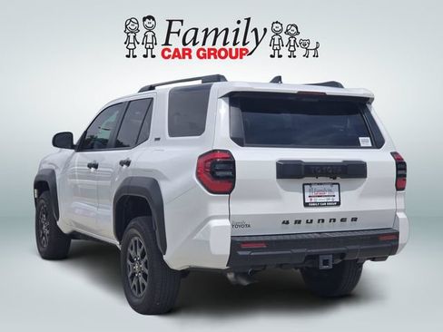 Used 2026 Toyota 4Runner SR5 AWD/4WD image 3