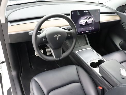 Used 2022 Tesla Model Y Performance AWD/4WD image 11