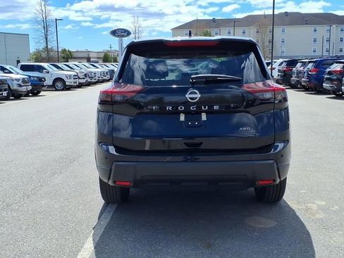 Used 2025 Nissan Rogue SV AWD/4WD image 6