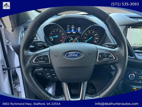 Used 2017 Ford Escape Titanium AWD/4WD image 27