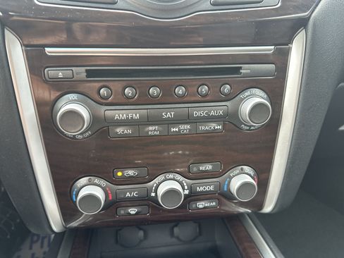 Used 2016 Nissan Pathfinder SL w/ SL Premium Package AWD/4WD image 14