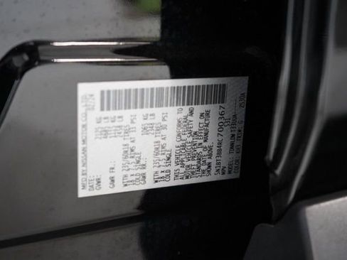 Used 2024 Nissan Rogue SV image 39