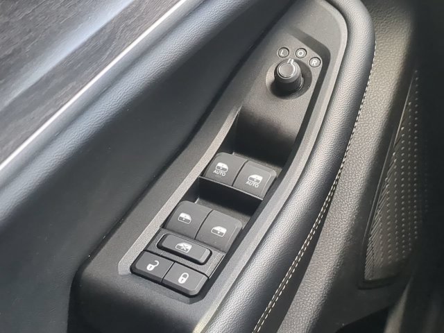 Used 2024 Jeep Grand Cherokee Limited AWD/4WD image 31