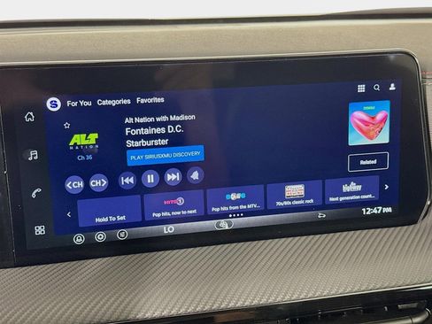 New 2026 Nissan Kicks SR image 14