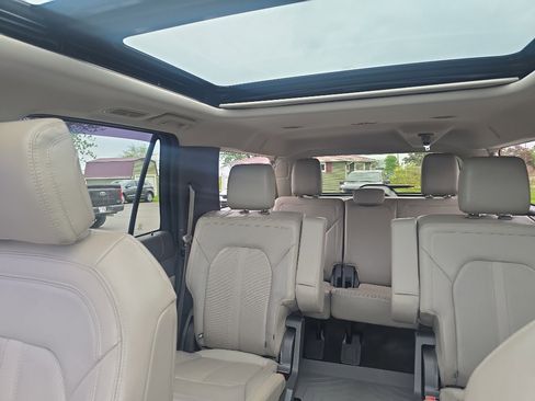 Used 2018 Ford Expedition Max Limited w/ Equipment Group 301A AWD/4WD image 32