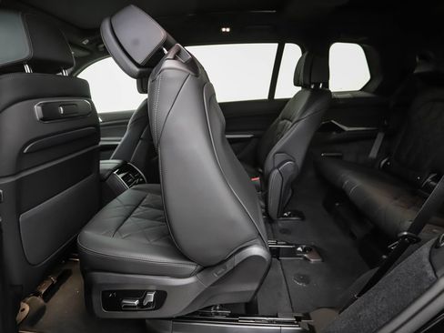 New 2027 BMW X7 xDrive40i w/ M Sport Package AWD/4WD image 25
