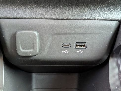Used 2024 Chevrolet TrailBlazer LS FWD image 18