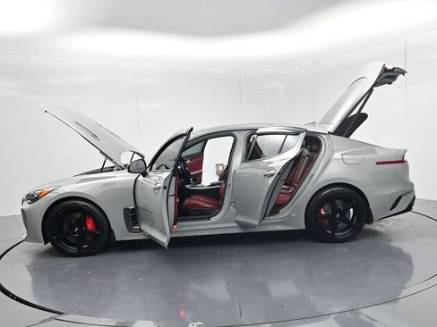 Used 2019 Kia Stinger GT2 AWD/4WD image 64