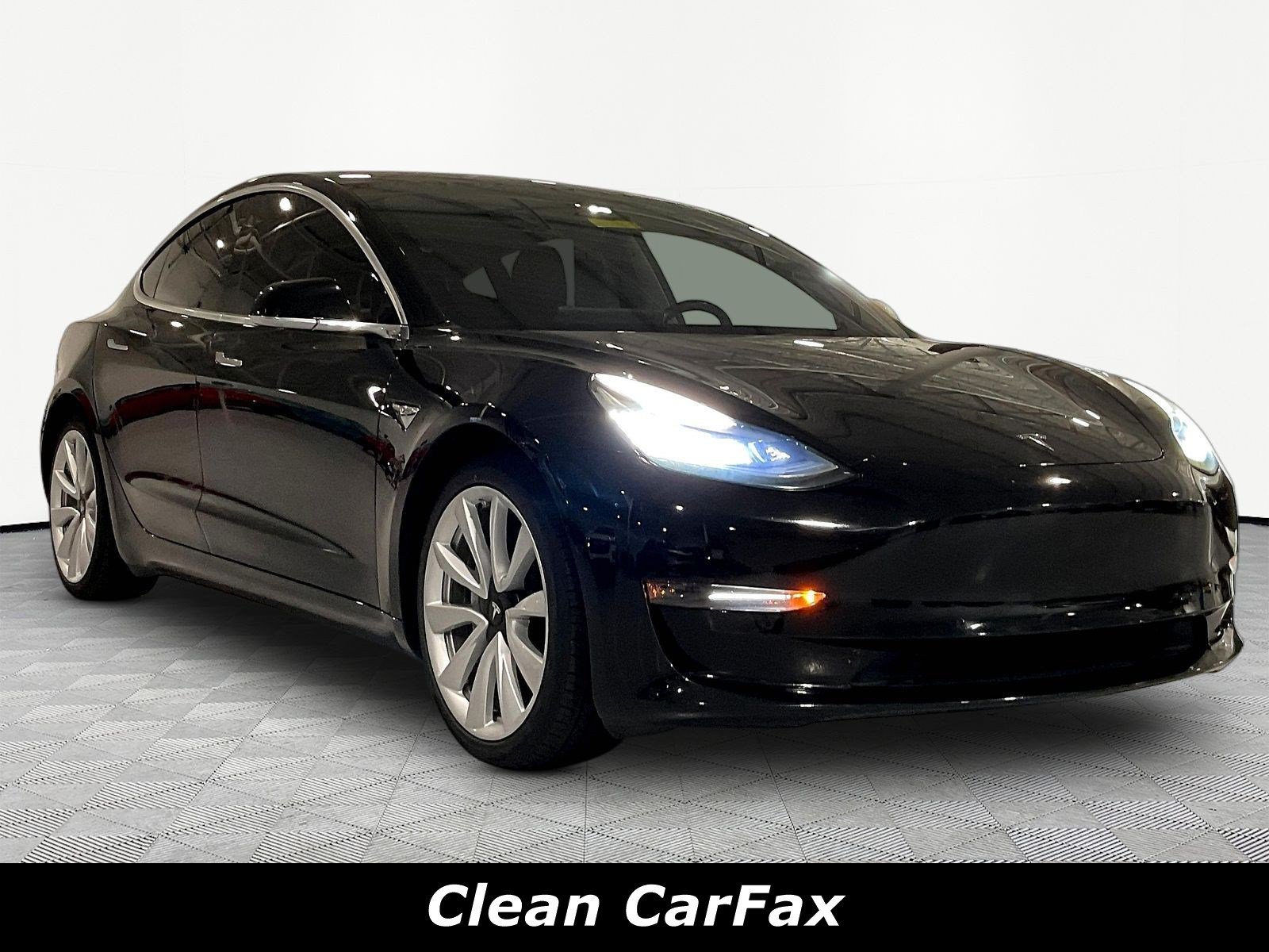 Used 2018 Tesla Model 3 Long Range AWD/4WD image 3