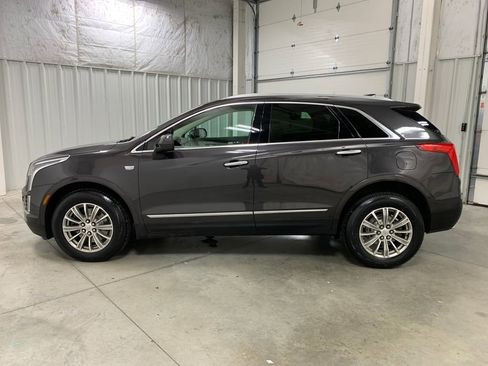 Used 2018 Cadillac XT5 Luxury w/ Driver Awareness Package image 23