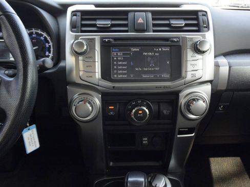 Used 2016 Toyota 4Runner SR5 Premium image 23