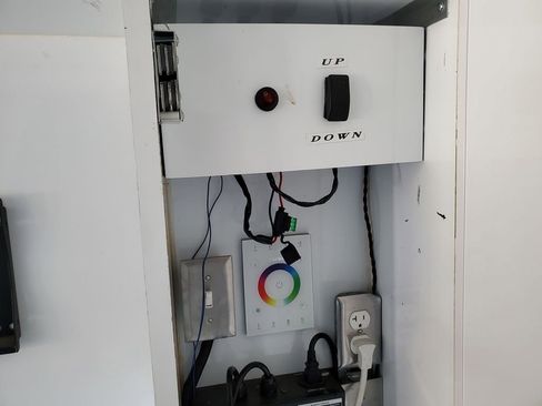 Used 2021 Ford Transit 250 Medium Roof image 30