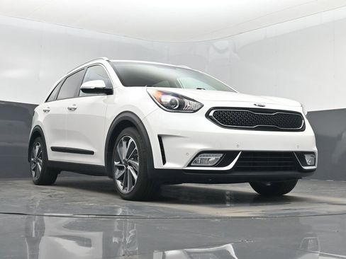 Used 2017 Kia Niro Touring image 46