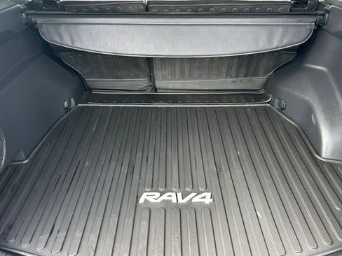 Used 2024 Toyota RAV4 Limited image 17