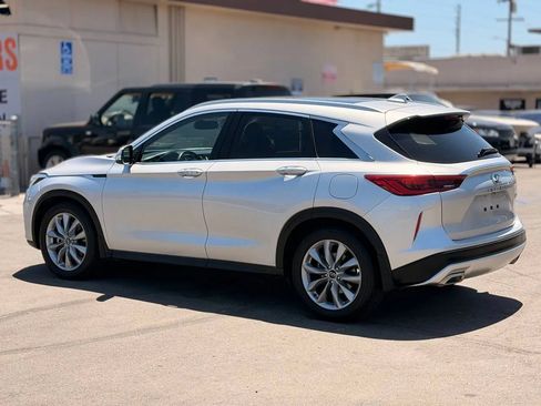 Used 2021 INFINITI QX50 Luxe FWD image 12