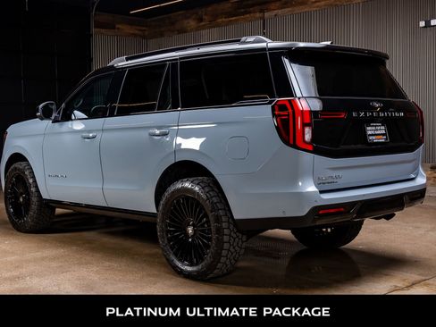 Used 2025 Ford Expedition Platinum w/ Platinum Ultimate Package image 7