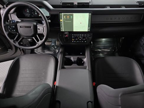 New 2026 Land Rover Defender 110 OCTA AWD/4WD image 4