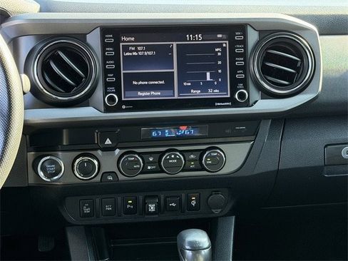 Used 2022 Toyota Tacoma TRD Off-Road image 17