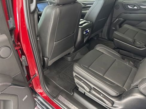 Used 2023 GMC Yukon XL Denali AWD/4WD image 25