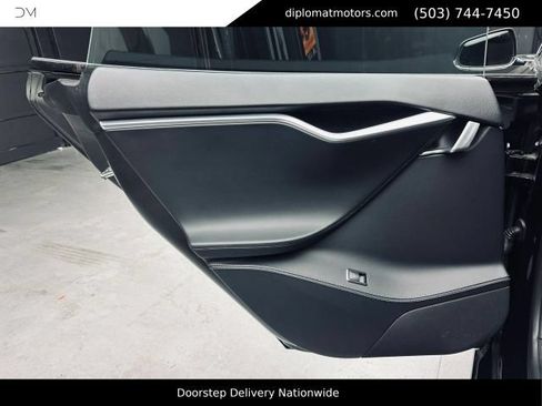 Used 2014 Tesla Model S RWD image 24