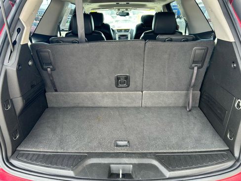 Used 2013 GMC Acadia SLT image 17